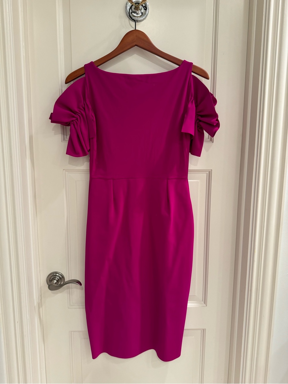 Chiara Boni Fuchsia Cold-Shoulder Ruched Sleeve Midi Dress - Picture 4 of 6